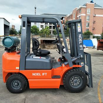Trailer Transportasi Forklift Bensin Gudang 2,5ton Lpg